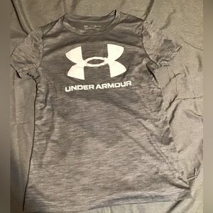 Women Under Armour shirt.